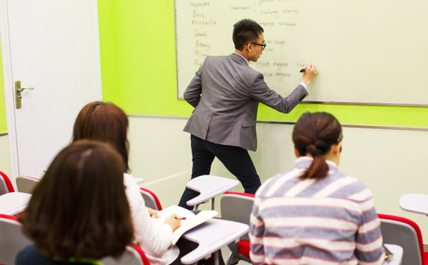 泉州成人学英语哪家比较好